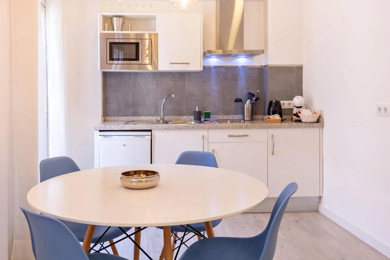 Nine O Clock San Luis Skyview Apartment Seville