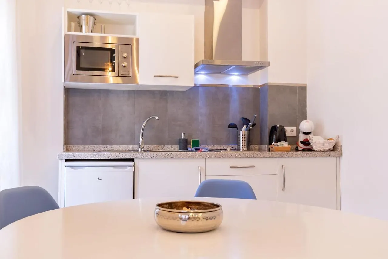 Nine O Clock San Luis Skyview Apartment Seville Spain
