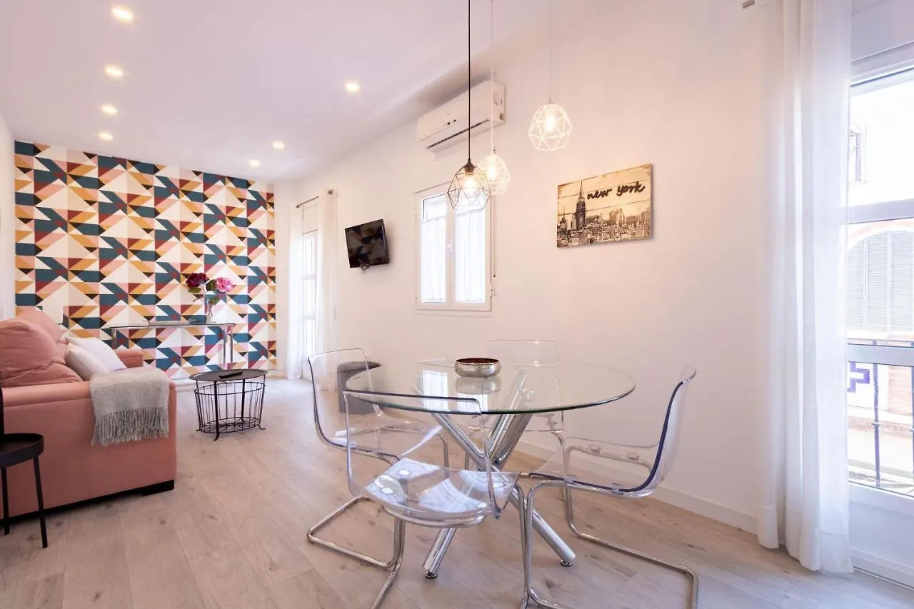 Nine O Clock San Luis Skyview Apartment Seville